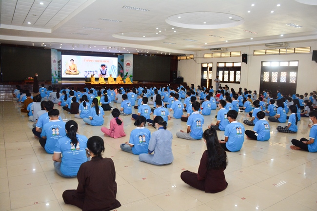 Khóa tu thanh thiếu niên